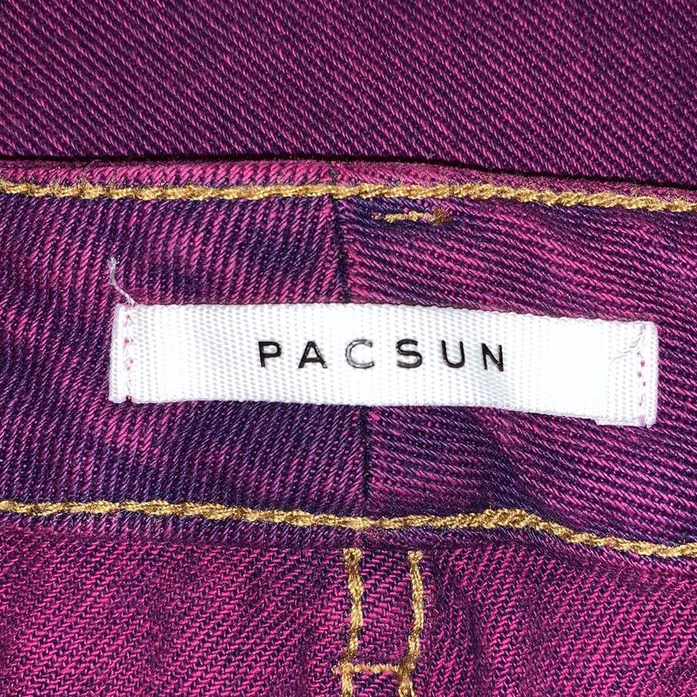 Women’s Magenta High-Rise Jeans - Picture 3 of 7